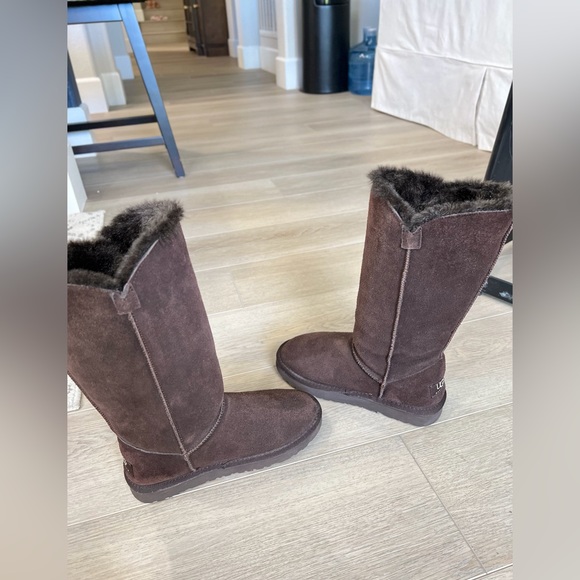 Ugg Bailey Button Tall boots Chocolate brown size 6 wide - Picture 6 of 15